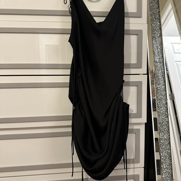 Orseund Iris Drawstring Dress - Picture 2 of 12